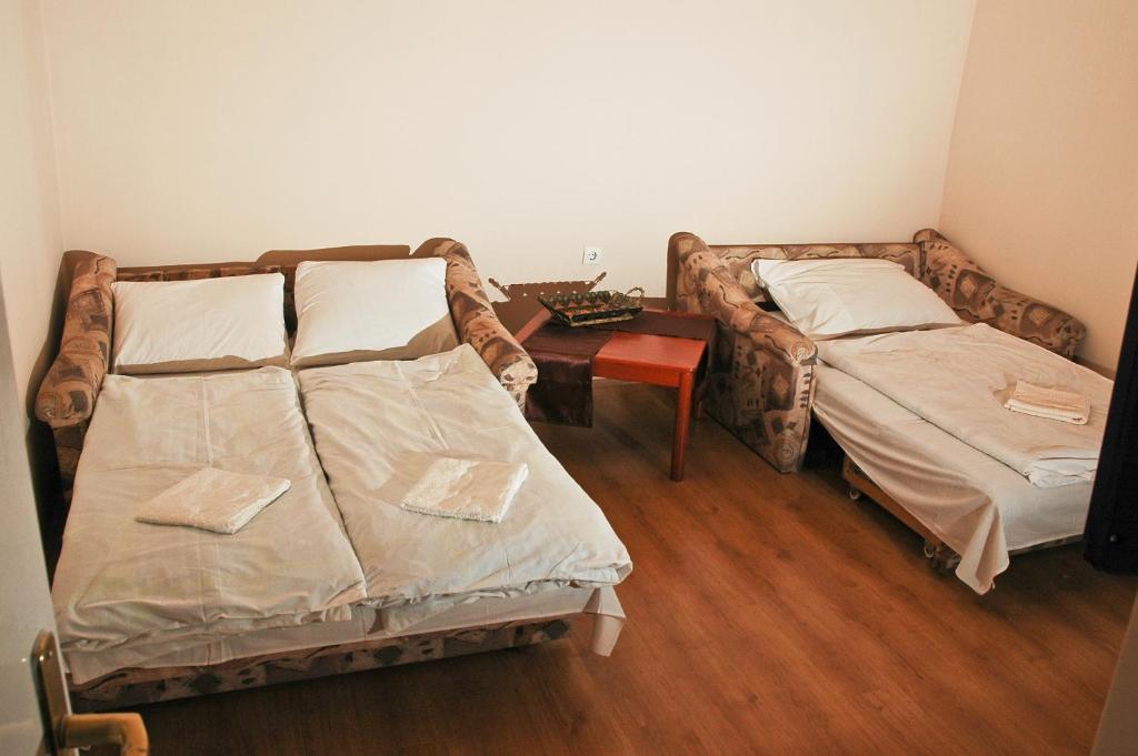Hajdúszoboszló Amarin Apartments الغرفة الصورة